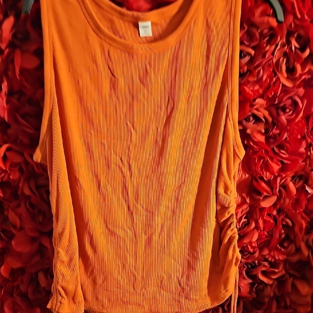 Old Navy Women's Orange Sleeveless Top With Ruched Sides Size XXL